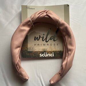 🌻Scunci Wild Primrose Blush Headband